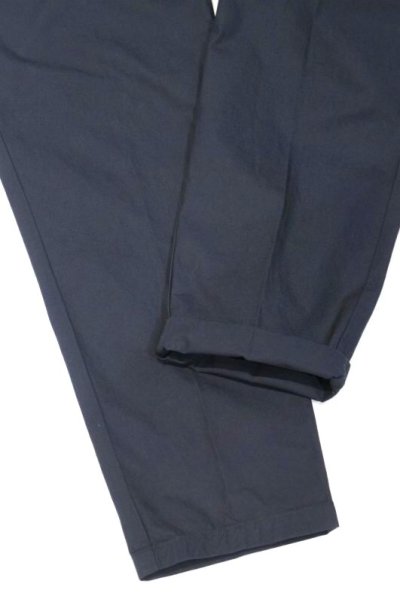 画像3: STILL BY HAND　COTTON CENTER PRESS SLACKS(NAVY)