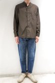 画像5: STILL BY HAND　END ON END BAND COLLAR SHIRT(BROWN) (5)