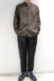 画像4: STILL BY HAND　END ON END BAND COLLAR SHIRT(BROWN) (4)