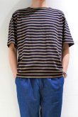 画像1: STILL BY HAND　BORDER POCKET T-SHIRT(BEIGE×NAVY) (1)