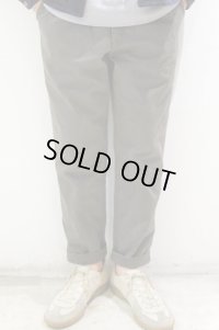 ORDINARY FITS　TUCK TROUSERS(GRAY)