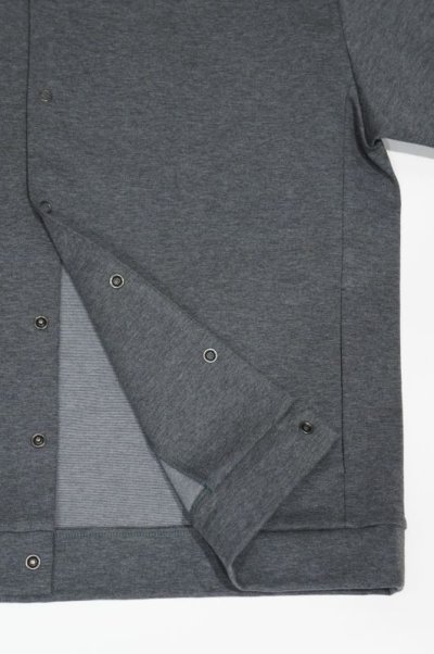 画像3: STILL BY HAND　CREW NECK SNAP BUTTON CARDIGAN(CHARCOAL)