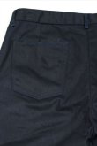 画像3: STILL BY HAND　1 TUCK TAPERED DENIM PANTS(DARK NAVY) (3)