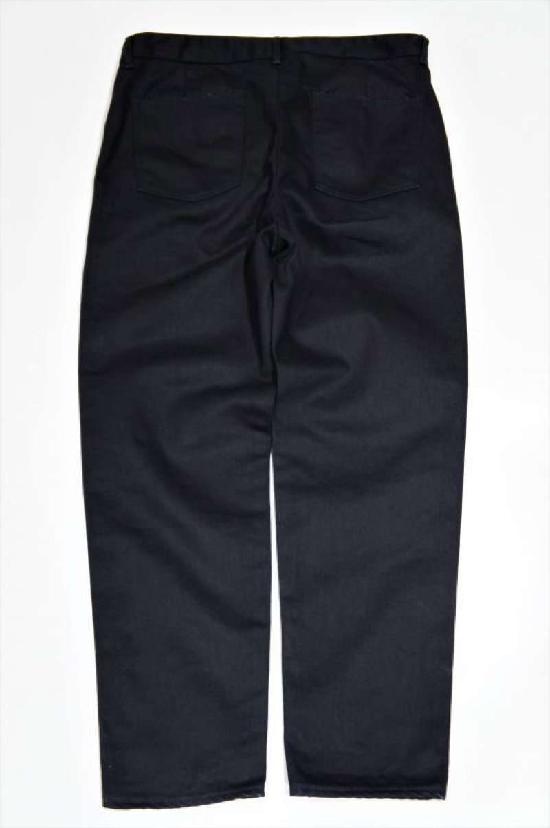 画像1: STILL BY HAND 1 TUCK TAPERED DENIM PANTS(DARK NAVY)