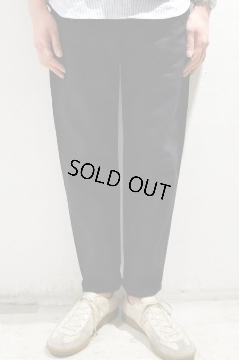 画像7: STILL BY HAND　1 TUCK TAPERED DENIM PANTS(DARK NAVY) (7)