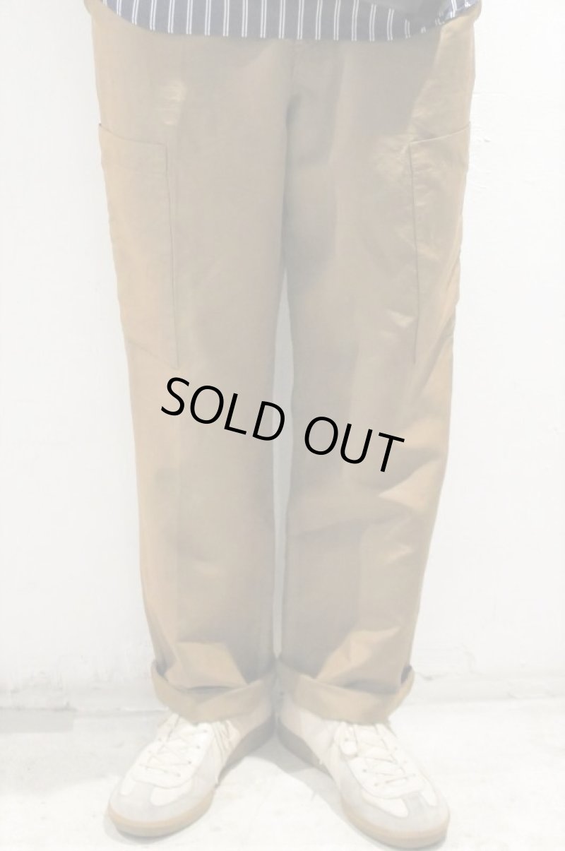 画像1: STILL BY HAND　EASY CARGO PANTS(KHAKI BEIGE) (1)
