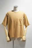 画像3: STILL BY HAND　GLASSES POCKET T-SHIRT(YELLOW BEIGE) (3)
