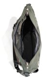 画像12: CIE　GRID3 SHOULDER BAG-02(OLIVE) (12)