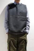 画像1: MANUAL ALPHABET　BONDING WOOL PULL OVER VEST（CHARCOAL） (1)