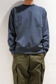 画像2: STILL BY HAND　CREW NECK SWEAT(BLUE GREY) (2)