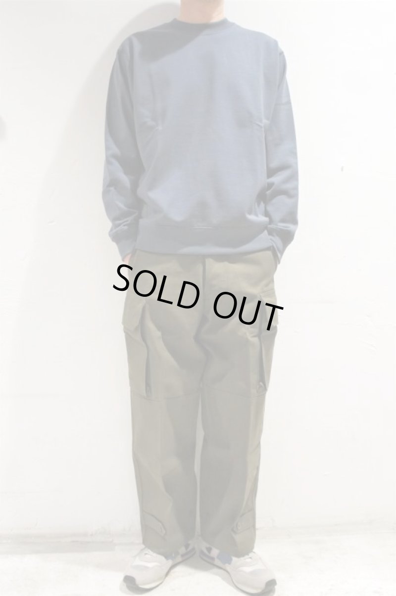 画像1: STILL BY HAND　CREW NECK SWEAT(BLUE GREY) (1)