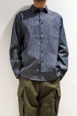画像1: MANUAL ALPHABET　CHAMBRAY LOOSE FIT REGULAR COLLAR SHIRT（NAVY） (1)