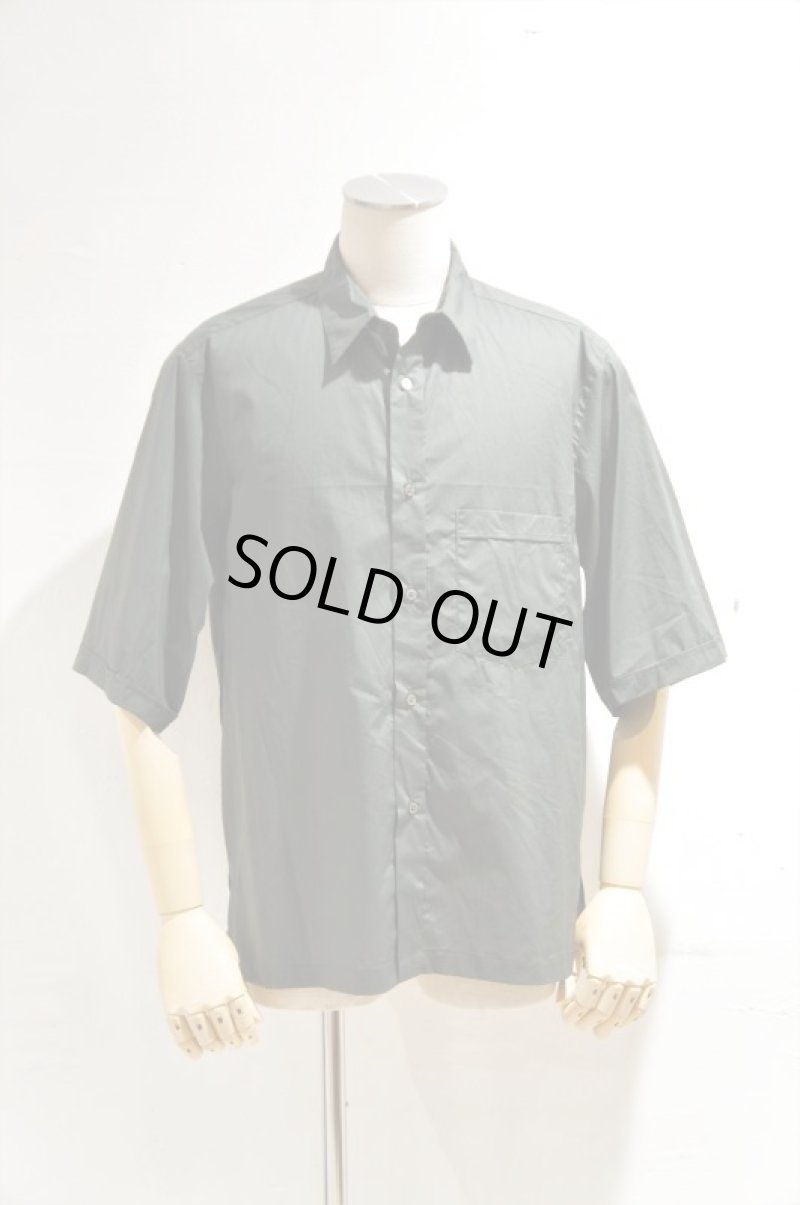 画像2: STILL BY HAND　BROAD HALF SLEEVE SHIRT(CHARCOAL) (2)