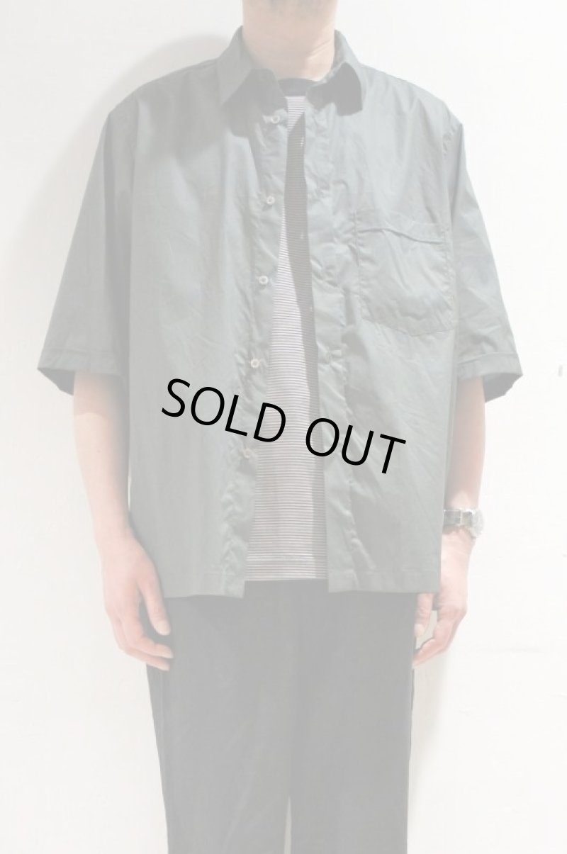 画像4: STILL BY HAND　BROAD HALF SLEEVE SHIRT(CHARCOAL) (4)
