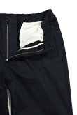 画像4: STILL BY HAND　PEACH SKIN COTTON 1 TUCK TROUSERS(BLACK NAVY) (4)