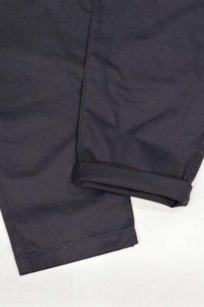 画像3: STILL BY HAND　PEACH SKIN COTTON 1 TUCK TROUSERS(SLATE GREY)