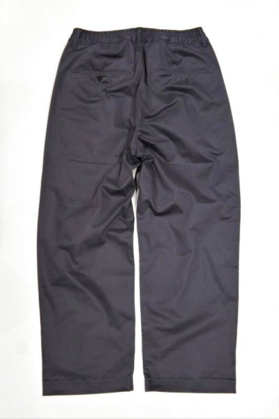 画像1: STILL BY HAND　PEACH SKIN COTTON 1 TUCK TROUSERS(SLATE GREY)