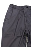 画像3: STILL BY HAND　PEACH SKIN COTTON 1 TUCK TROUSERS(SLATE GREY) (3)