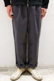 画像6: STILL BY HAND　PEACH SKIN COTTON 1 TUCK TROUSERS(SLATE GREY) (6)