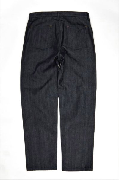 画像1: STILL BY HAND　1 TUCK TAPERED DENIM PANTS(NAVY)