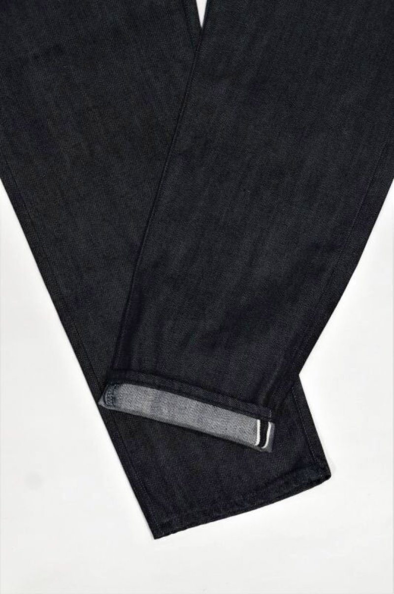 画像3: STILL BY HAND 1 TUCK TAPERED DENIM PANTS(NAVY)