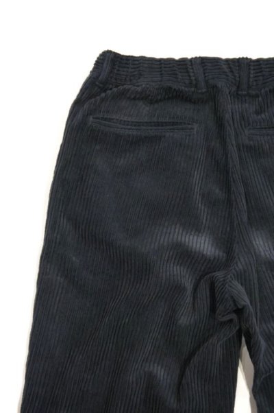 画像2: STILL BY HAND　GARMENT DYED CORDUROY EASY SLACKS(BLUE GREY)
