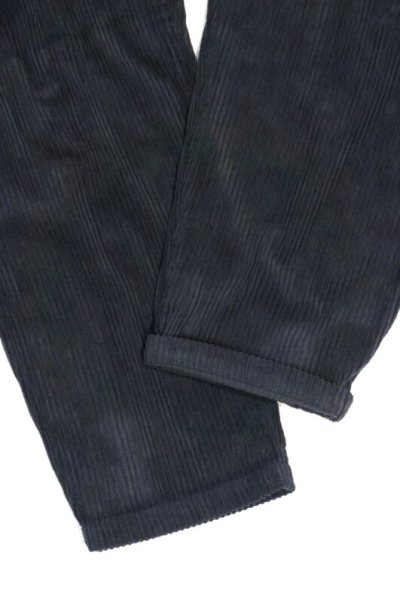 画像3: STILL BY HAND　GARMENT DYED CORDUROY EASY SLACKS(BLUE GREY)