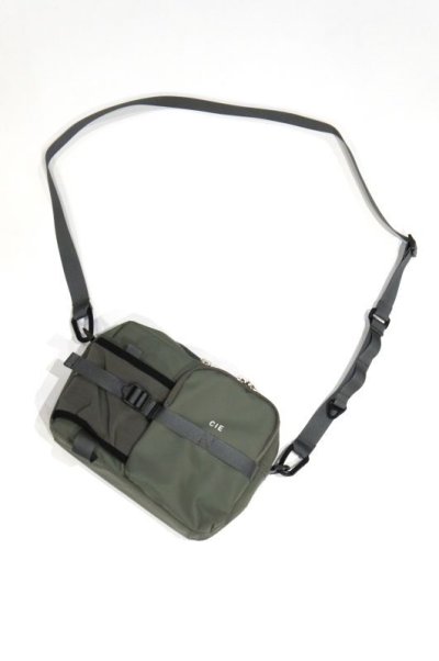 画像1: CIE　GRID3 BOTTLE SHOULDER BAG(OLIVE)