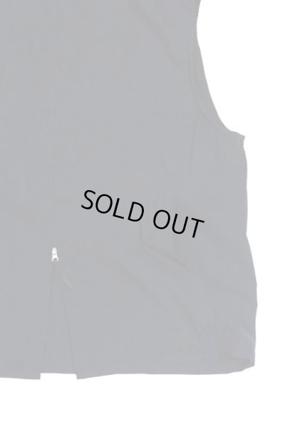画像2: STILL BY HAND　STAND COLLAR ZIP VEST(NAVY)