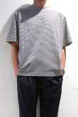 画像1: STILL BY HAND　BORDER S/S T-SHIRT(WHITE×OLIVE)SALE！ (1)