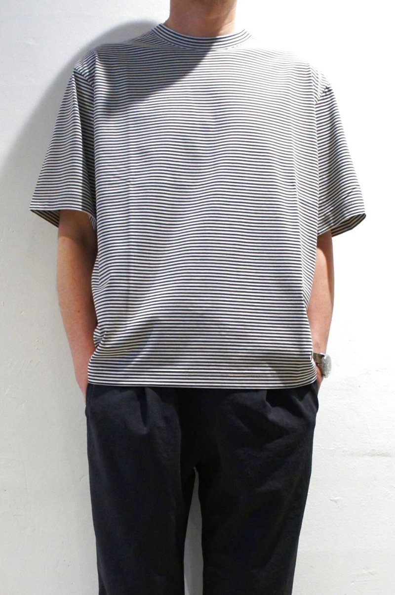 画像1: STILL BY HAND　BORDER S/S T-SHIRT(WHITE×OLIVE)SALE！ (1)