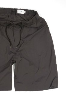 他の写真2: STILL BY HAND　NYLON EASY SHORTS（CHARCOAL BROWN）