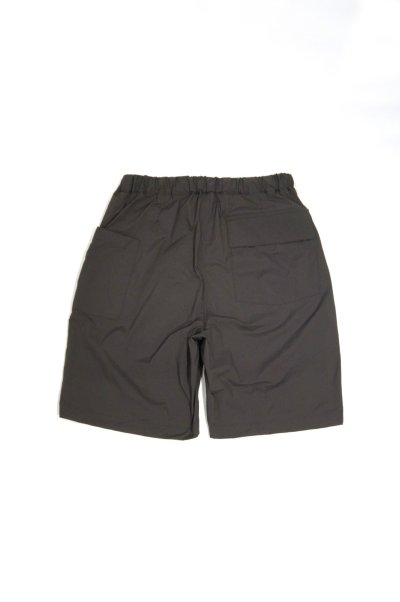 画像1: STILL BY HAND　NYLON EASY SHORTS（CHARCOAL BROWN）SALE！