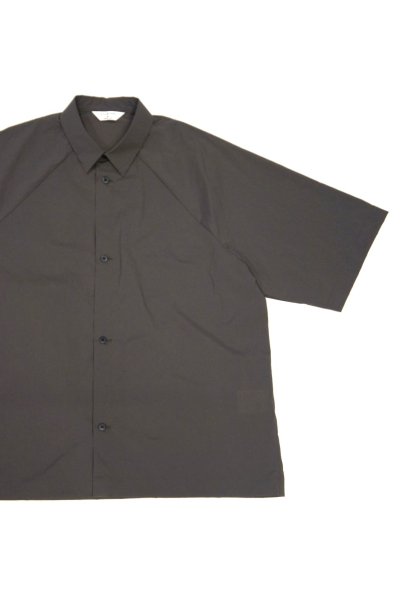 画像1: STILL BY HAND　NYLON S/S SHIRT（CHARCOAL BROWN）