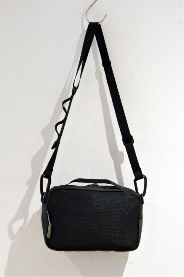 CIE（シー）GRID3 MINI SHOULDER BAG(BLACK)の通販 | ant 大阪・南堀江