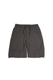 画像1: STILL BY HAND　NYLON EASY SHORTS（CHARCOAL BROWN） (1)