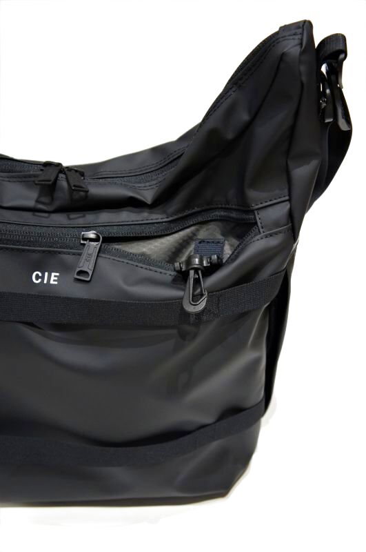 CIE（シー）GRID3 SHOULDER BAG-02(BLACK)の通販 | ant 大阪・南堀江