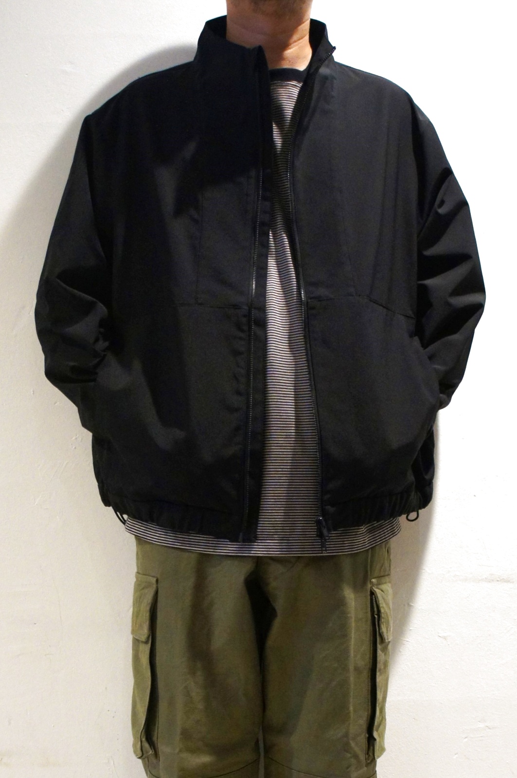 LAMOND（ラモンド） STAND NECK WIDE BLOUSON(BLACK)の通販 | ant 大阪